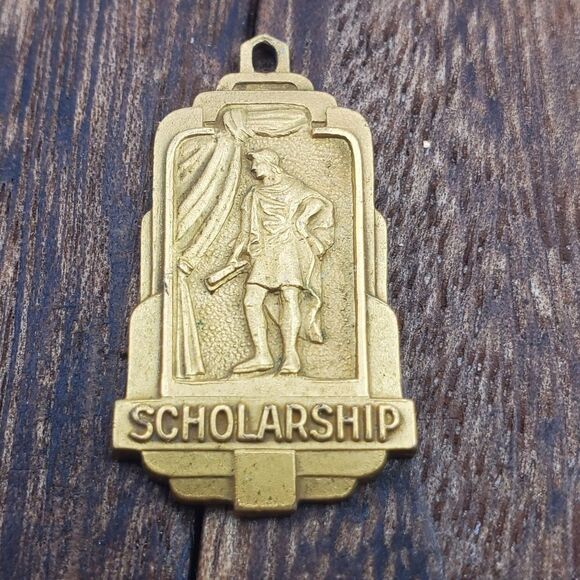 Scholarship medal pendant - Picture 1 of 2